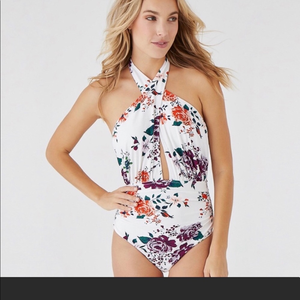 NEW CHIC 1 PIECE SWIMSUIT!! beautiful - Picture 2 of 8